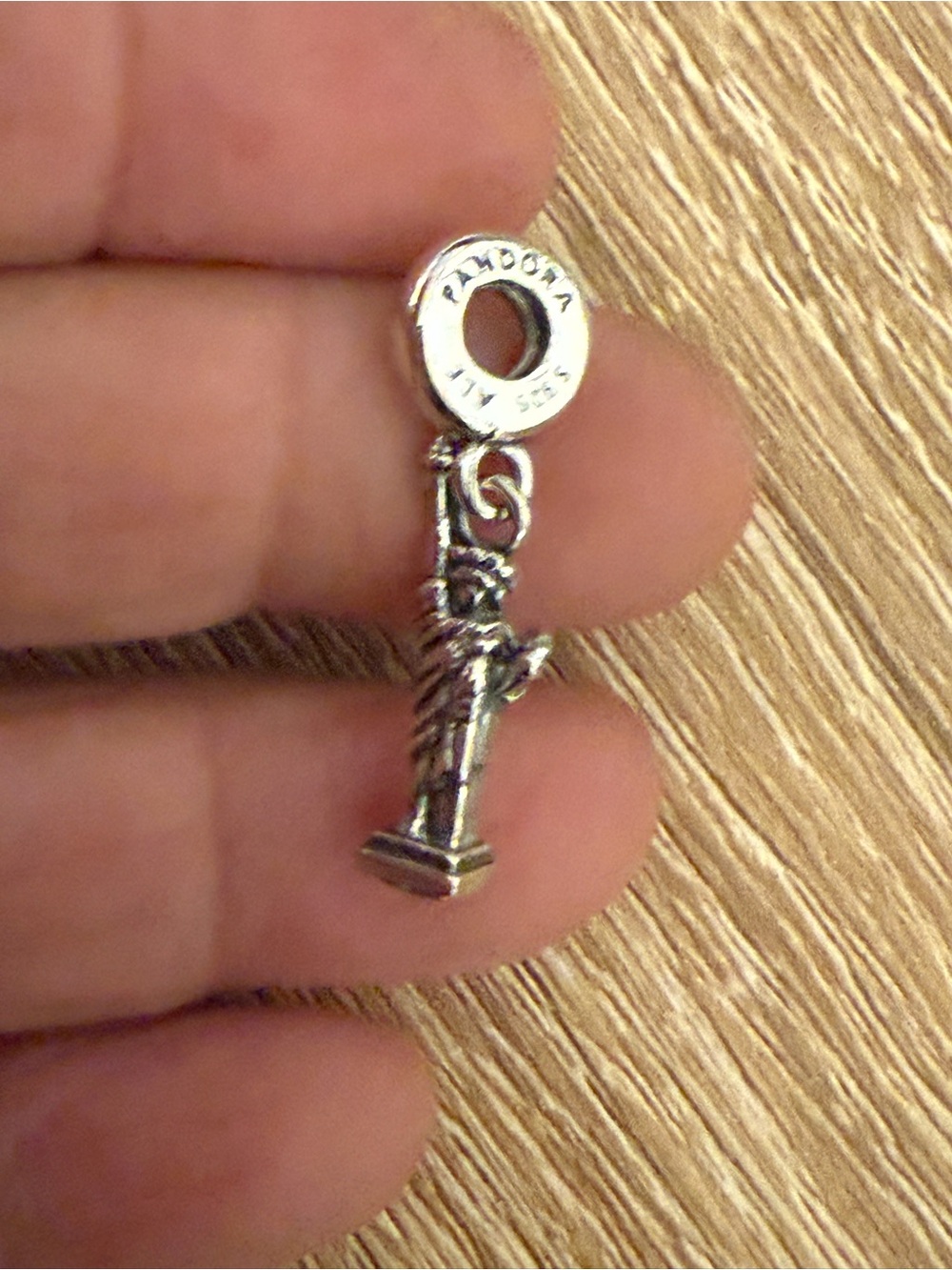 Pandora Silver Statue of Liberty Dangle Charm - Silver - Picture 6 of 7